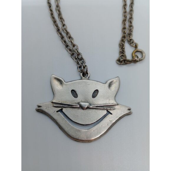Vintage Pewter Smiling Cat Pendant 18" Chain Necklace - Picture 3 of 7